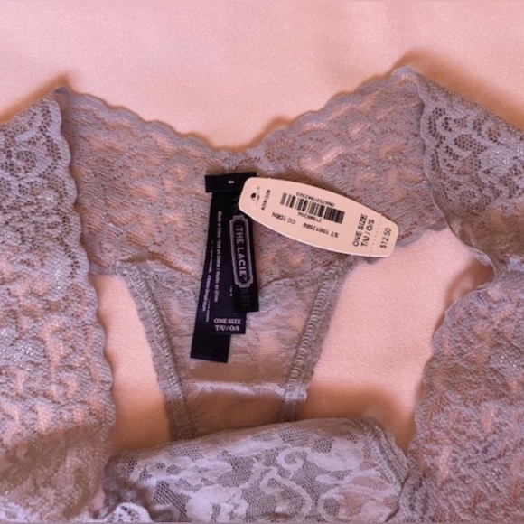 A SET OF 2 VICTORIA’S SECRET THONGS: Large size, Creme and Taupe - Picture 10 of 11